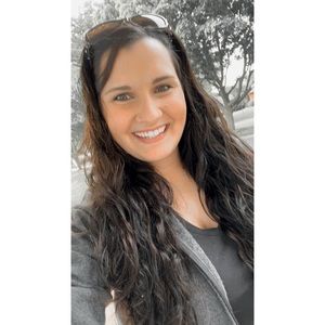 Meet your Posher, Lauryn